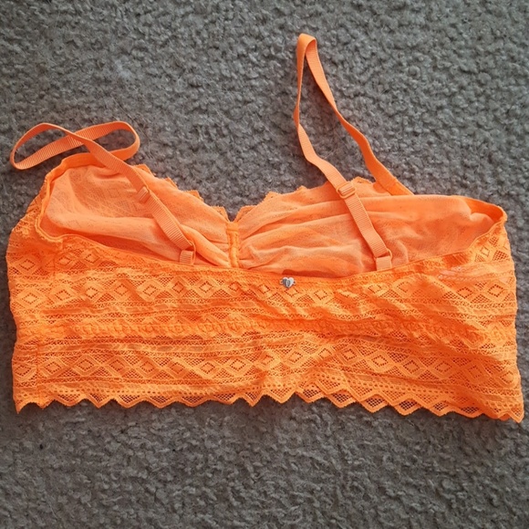 VS Pink bralette - Picture 2 of 4